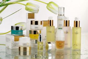 三證齊全 正品一手貨源護膚品批發(fā)商